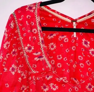 Free People Never A Dull Moment Top Red White Floral V-neck Boxy thumbnail 4