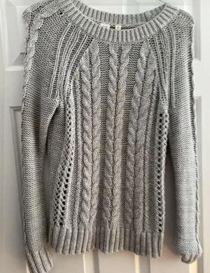 GAP Cable Knit Sweater thumbnail 1