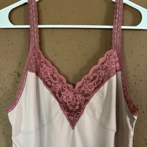 Intimately Free People Lace Trim V-Neck Camisole Tank Top Mauve Pink Womens M thumbnail 3