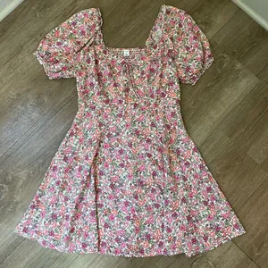 Old Navy Short Sleeve Fit & Flare Dress Sweetheart Neck Pink Ditzy Floral ~ Sz M thumbnail 3