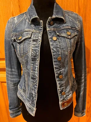 Anthropologie Pilcro‎ AVIE Classic Denim Trucker Jacket Leather Detail Size XS thumbnail 4
