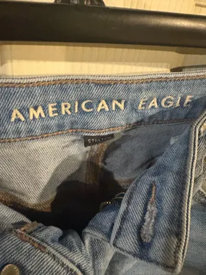 American Eagle Jeans distressed  thumbnail 2