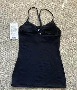 LULULEMON Power Pose Tank Top with Shelf Bra Black A/B Cup Luon Size 4 EUC thumbnail 9