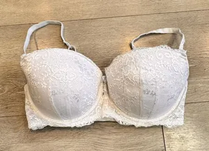 Candies White Lace Push Up Underwire Bra Size 34D‎ thumbnail 1