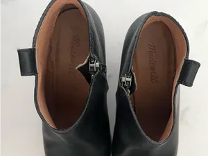 Madewell The Billie Boot in Black Leather - Size 8.5 thumbnail 3