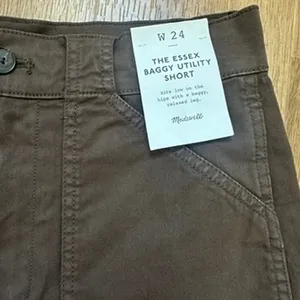 NWT Madewell The Essex Baggy Utility Short in Dark Brown Size 24 thumbnail 2