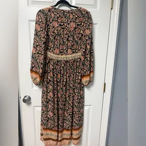 Paisley Tiered Maxi Dress with Contrast Trim - Black & Cream thumbnail 6