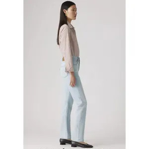 Levi's 28x30 Premium 501 Original Fit Women's Jeans Wow Me Over Light Wash thumbnail 3