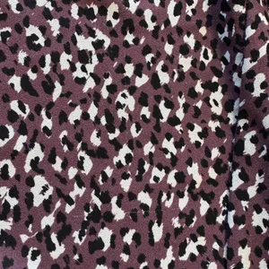 Torrid SZ 1 (1X-Large) Taper Crepe Pants Stretch Leopard Hi-Rise Pleated Purple thumbnail 9