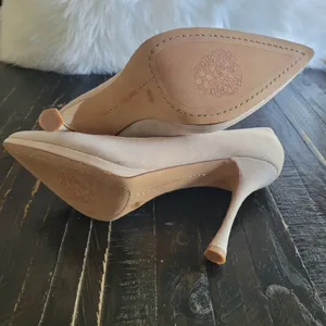 NEW Vince Camuto Puntolis Suede Leather Pumps Women's Size 9 thumbnail 8