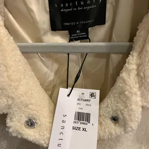 Sanctuary NWT Sherpa Jacket. Size: XL. Satin lined. thumbnail 2