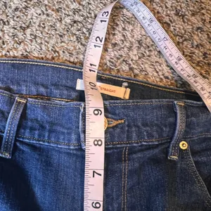 Levi's 505 Straight Leg Jeans Women's Size‎ 28 Dark Wash Denim thumbnail 4