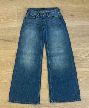 Aeropostale Jeans Super Low Rise Ultra Wide Leg Size 000 Reg Blue` thumbnail 1