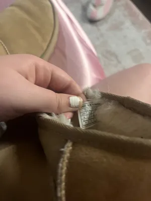 UGG Ultra Classic Mini Boots thumbnail 4