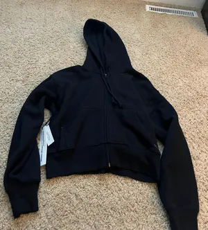 Aritzia Cozy Fleece Boyfriend Boxy Zip Hoodie thumbnail 1