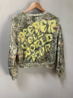 Kacey Musgraves Camo Deeper Well World Tour Crewneck Sweatshirt Medium thumbnail 2