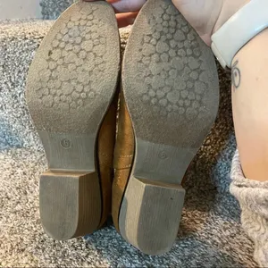 OLIVIA MILLER Embroidered Suede Floral Exposed Ankle Booties‎ Boho Size 6 thumbnail 6
