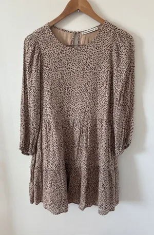 Abercrombie & Fitch Leopard Print‎ Tiered Mini Dress Size Small thumbnail 1