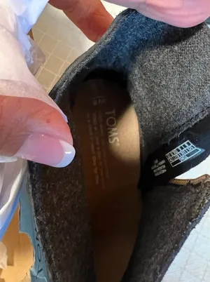 Toms: Women’s SZ8 Desert Wedge High Black Suede Heel Booties thumbnail 9
