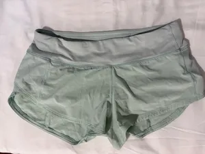 Lululemon Speed Up 2.5" Size 4 thumbnail 1