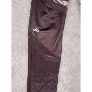 Alo Yoga Sheila High-Rise Velour-Panel Leggings Deep Purple Size M thumbnail 5