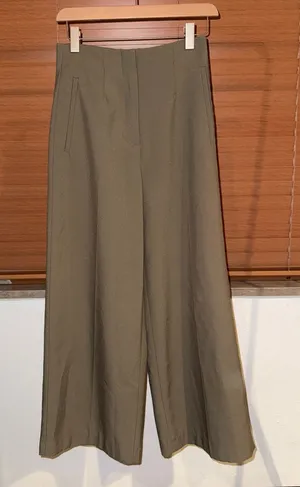 Zara High-Rise Wide-Leg Pants in Olive thumbnail 1