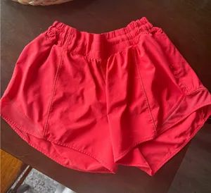 Lululemon Shorts Hotty Hot thumbnail 1