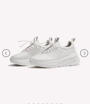 Shoes Size 7.5 thumbnail 1