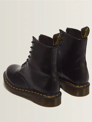 NEW Women’s Dr. Martens Leather Boots Size 8 thumbnail 3