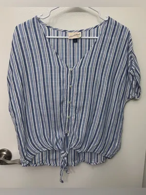Universal Thread Striped Tie Front Top | Casual Feminine Summer Blouse thumbnail 2