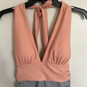 Cupshe Peach and Black White Striped Halter One Piece Swimsuit Large NWT thumbnail 3