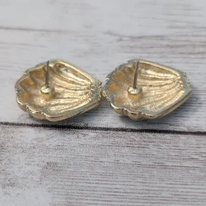 Vintage Stud Earrings For Pierced Ears 7/8" Gold Tone Flourish thumbnail 5