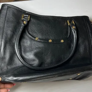 Tory Burch Black Leather Shoulder Bag with Gold Accents D10 thumbnail 4