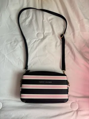 Tommy Hilfiger Pink Crossbody Purse thumbnail 8