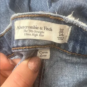 Abercrombie and Fitch 90’s Straight Curve Love thumbnail 5