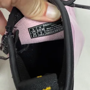 Dr.Martens 1460 Patent Leather Lace Up Boots Pale Pink Women Sz 5 Big kids 6.5 thumbnail 10