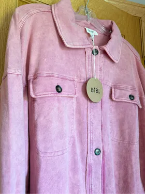 BiBi Pink Button Down Shacket Jacket Size XL
Oversized Tunic Slouchy Cozy NWT thumbnail 2