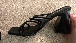 Black Heels thumbnail 3