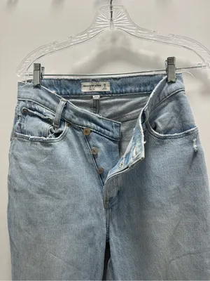 Abercrombie and Fitch The Dad High Rise 26 Light wash Curve Love thumbnail 7