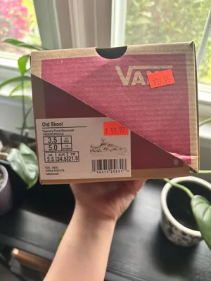 Vans Women’s Sneakers thumbnail 4