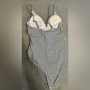NWT CUPSHE One Piece Swimsuit Tummy Control V white blue vertical stripes size S thumbnail 5