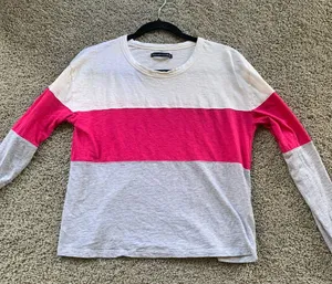Abercrombie & Fitch White, Pink, and Gray Striped Long Sleeve Size Medium thumbnail 1