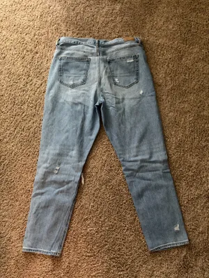 American Eagle Mom Jeans thumbnail 2