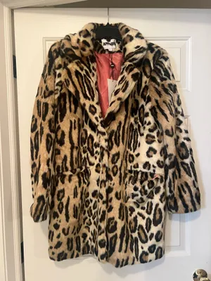 Coat Multiple Size M thumbnail 1