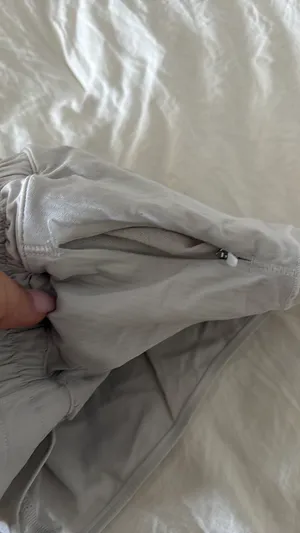 Lululemon Hotty Hot 2.5" Shorts White thumbnail 7