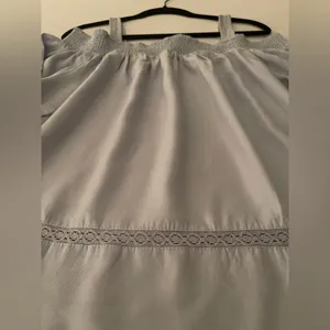 LC Lauren Conrad Light Baby Blue Off-Shoulder Blouse Size M thumbnail 4
