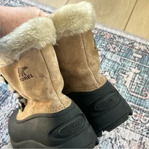 Sorel Snow Angel Winter Boots Rootbeer Tan Black Faux Fut Lace Up Boots Size 11 thumbnail 5