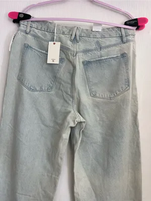 Good American Pale Blue Ripped Boyfriend Jeans thumbnail 8