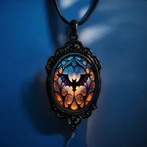 Vintage Style Bat Cameo Pendant Necklace Gothic Halloween‎ Faux Fashion Jewelry thumbnail 5