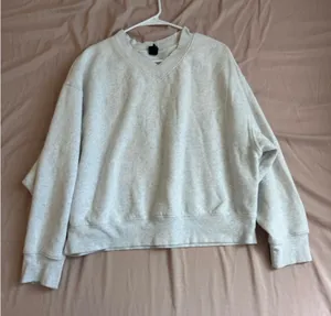 Wild Fable Cropped Sweater Grey V-Neck thumbnail 1